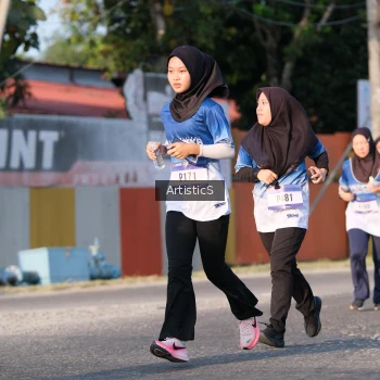 Runner Photo 3505459