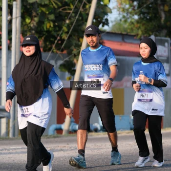 Runner Photo 3505561