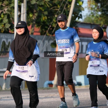 Runner Photo 3505566