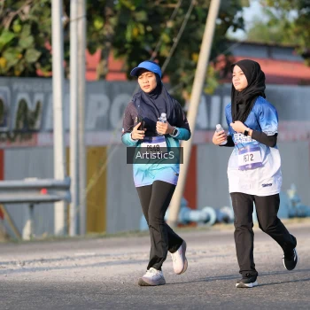 Runner Photo 3505696