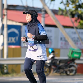 Runner Photo 3505716