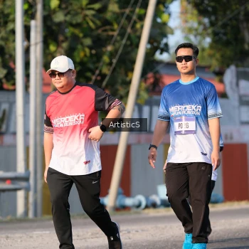 Runner Photo 3505758