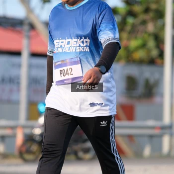 Runner Photo 3505800