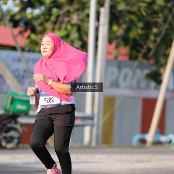 Runner Photo 3505877