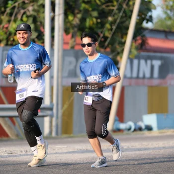 Runner Photo 3505924