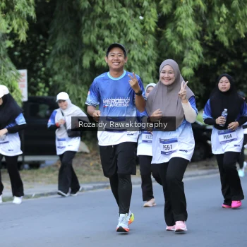 Runner Photo 3506023