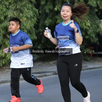 Runner Photo 3506030