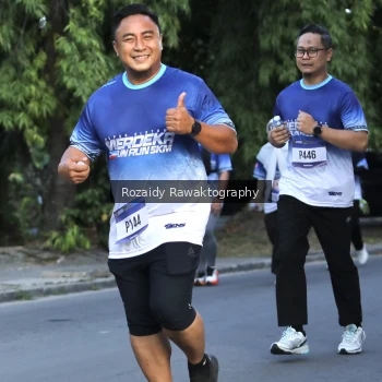 Runner Photo 3506034