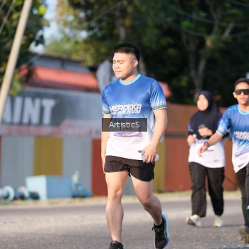Runner Photo 3506081