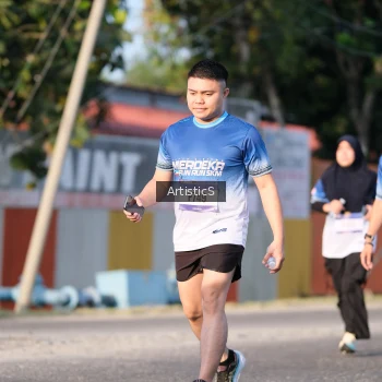 Runner Photo 3506110