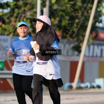 Runner Photo 3506157