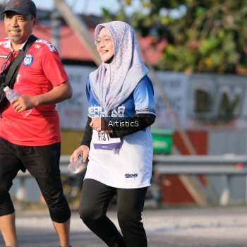 Runner Photo 3506173