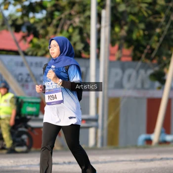 Runner Photo 3506195
