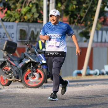 Runner Photo 3506478