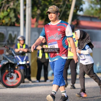 Runner Photo 3506576