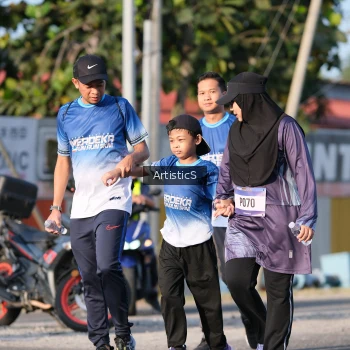 Runner Photo 3506625