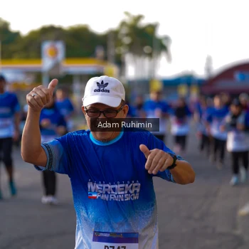 Runner Photo 3507602