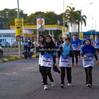 Runner Photo 3507637