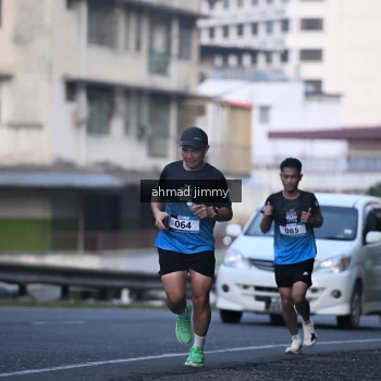 Runner Photo 3509390