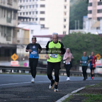 Runner Photo 3509393