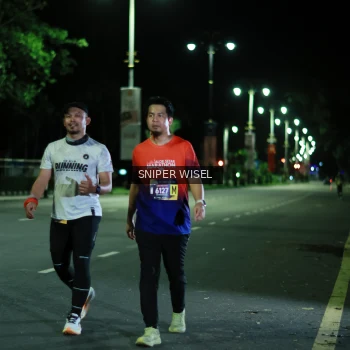 Runner Photo 3512020