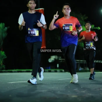 Runner Photo 3513171
