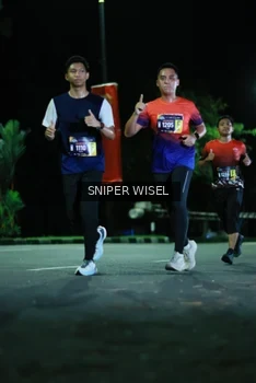 Runner Photo 3513173