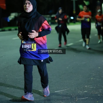 Runner Photo 3516130