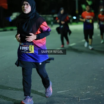 Runner Photo 3516131