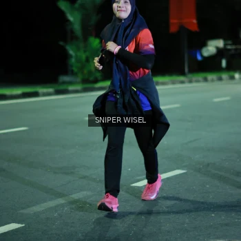 Runner Photo 3516149