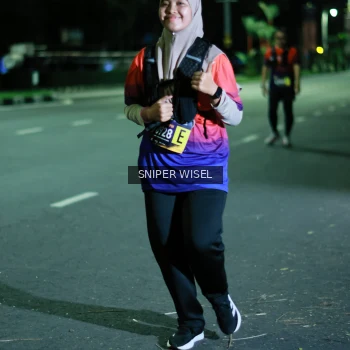 Runner Photo 3516172