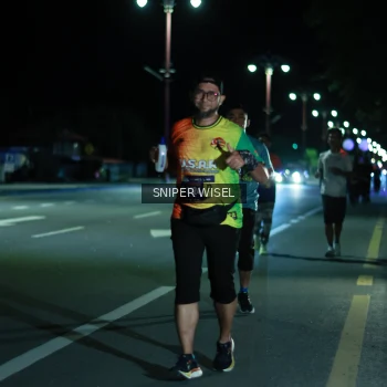 Runner Photo 3516175