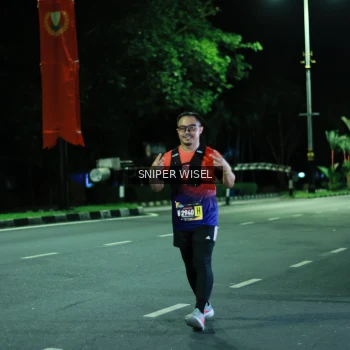 Runner Photo 3516195