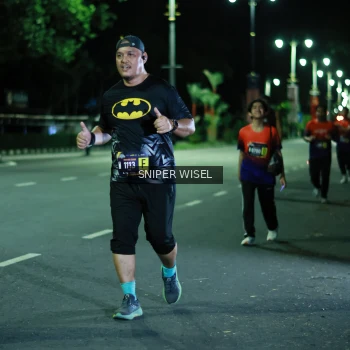 Runner Photo 3516201