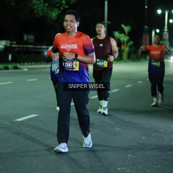Runner Photo 3516223