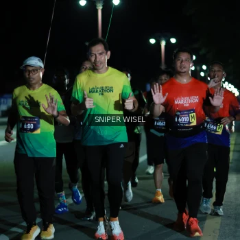 Runner Photo 3516334