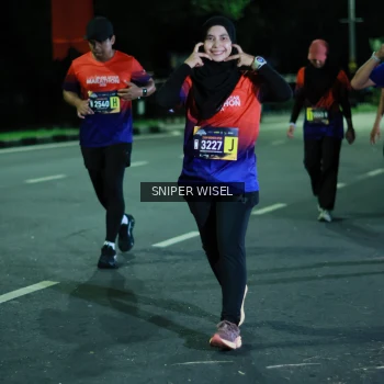 Runner Photo 3516385
