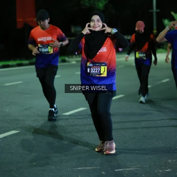 Runner Photo 3516389