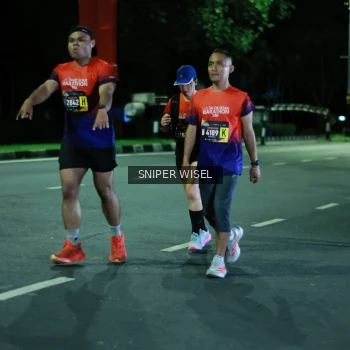 Runner Photo 3516473