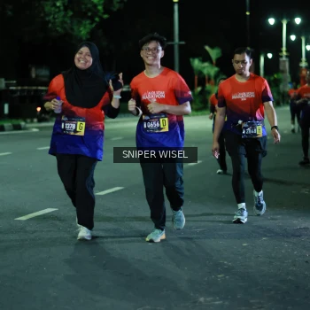 Runner Photo 3516571