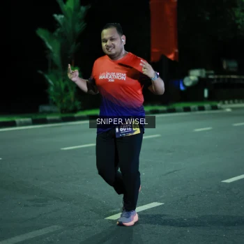 Runner Photo 3516786