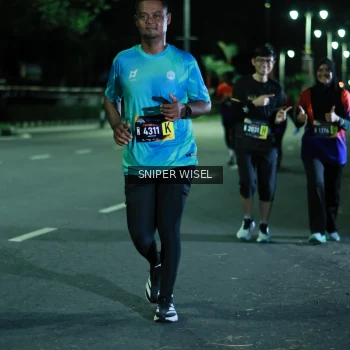 Runner Photo 3516798