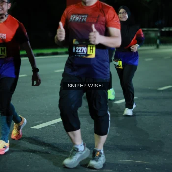 Runner Photo 3516863