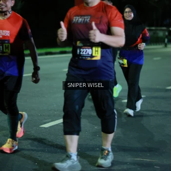 Runner Photo 3516866