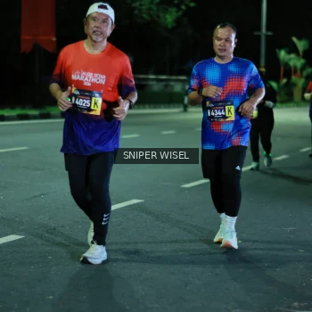 Runner Photo 3516870