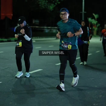 Runner Photo 3516879