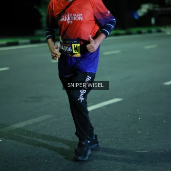 Runner Photo 3516898