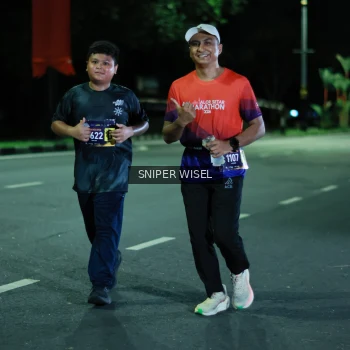 Runner Photo 3516941
