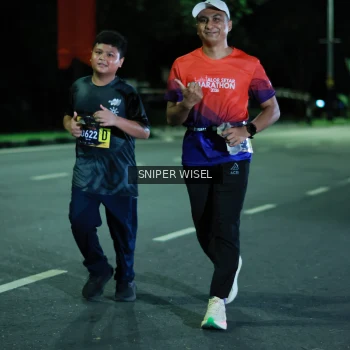 Runner Photo 3516945