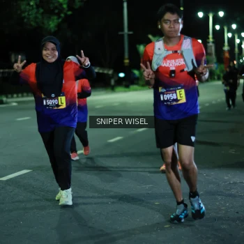 Runner Photo 3516998